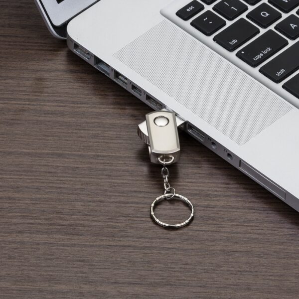 Mini Pen Drive 4GB Giratório - Image 5
